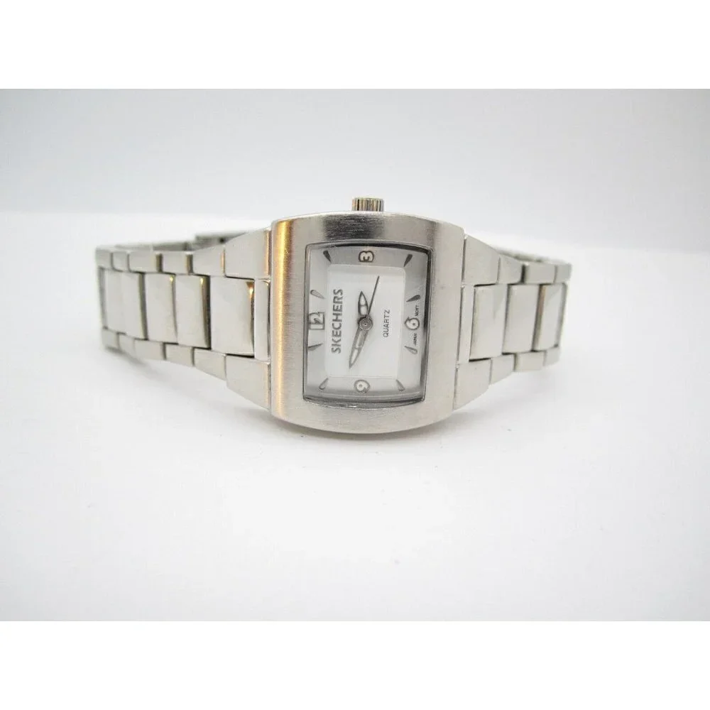 Women Sketchers Quartz WR Analog 28mm Dial Causal Round Watch (F875)